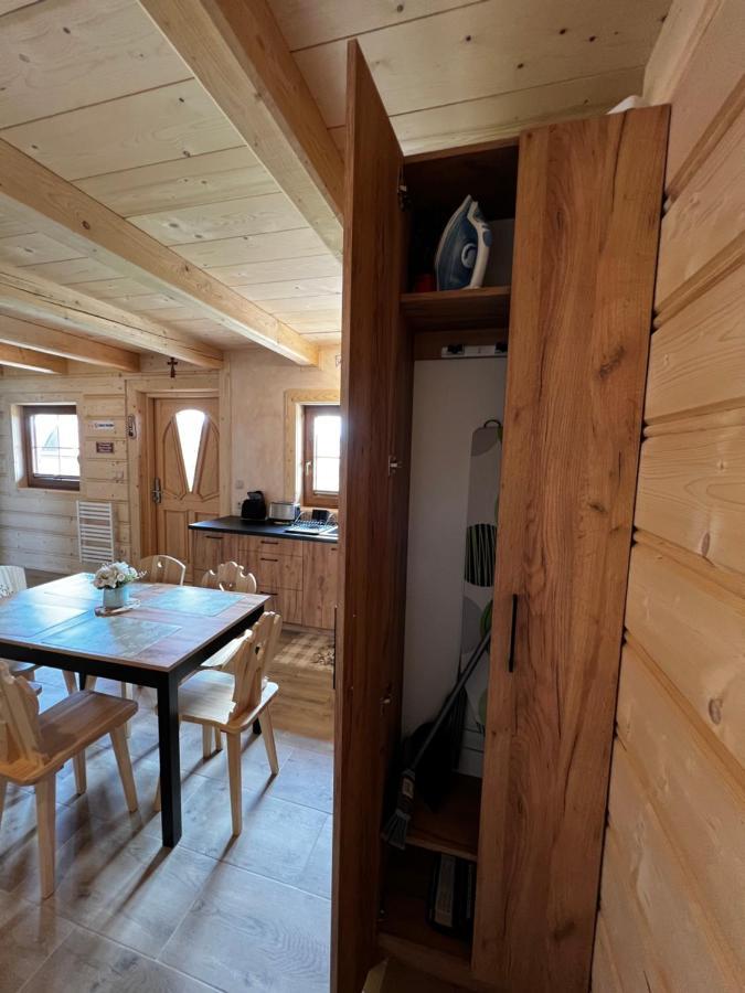Styry Pory Roku Apartment Gron Ngoại thất bức ảnh